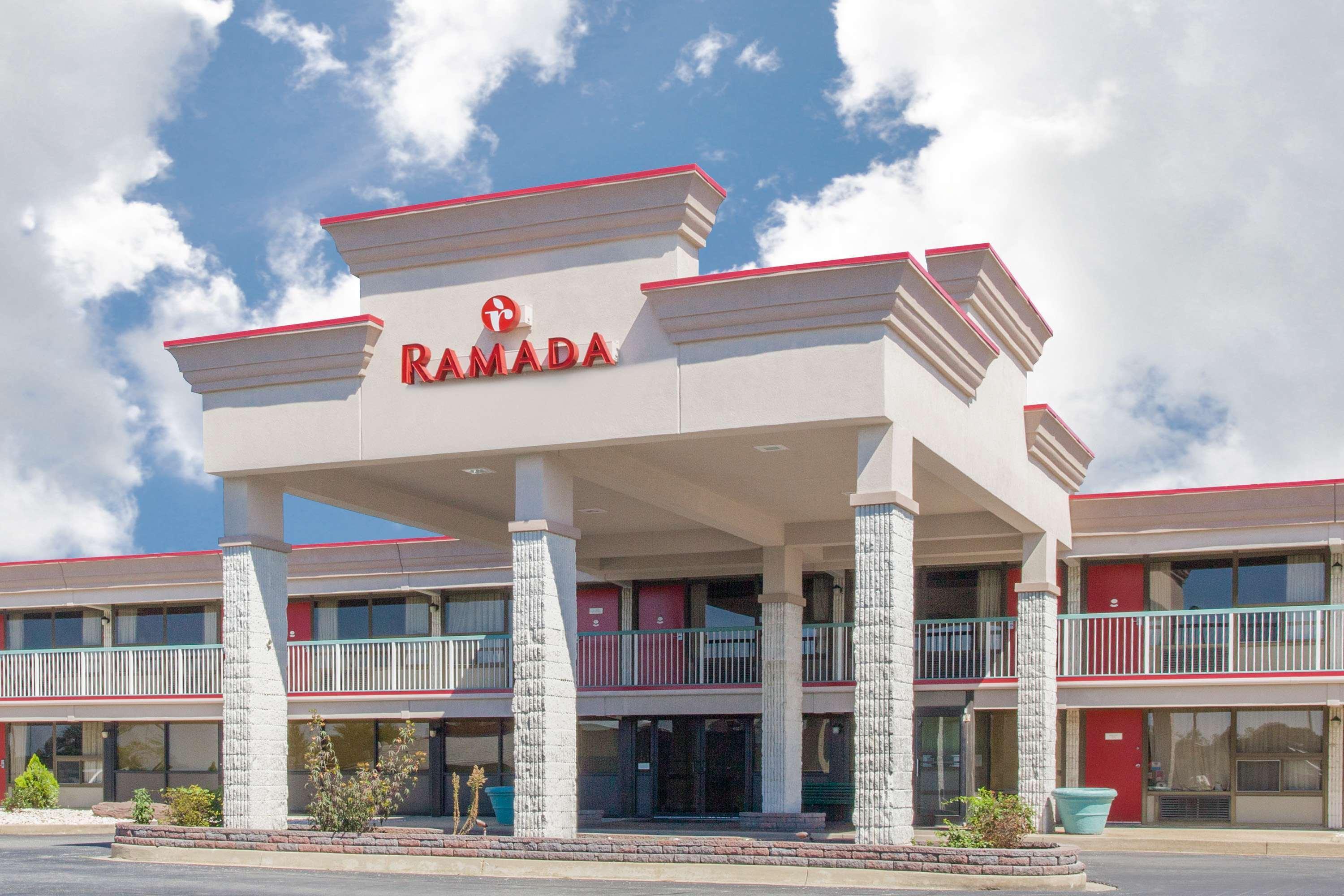 Ramada By Wyndham Edgewood Hotel & Conference Center Eksteriør billede